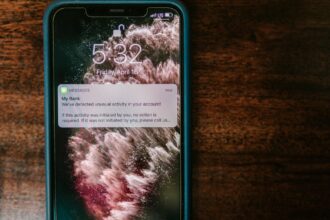 25 Smartphones Android Danger Faille