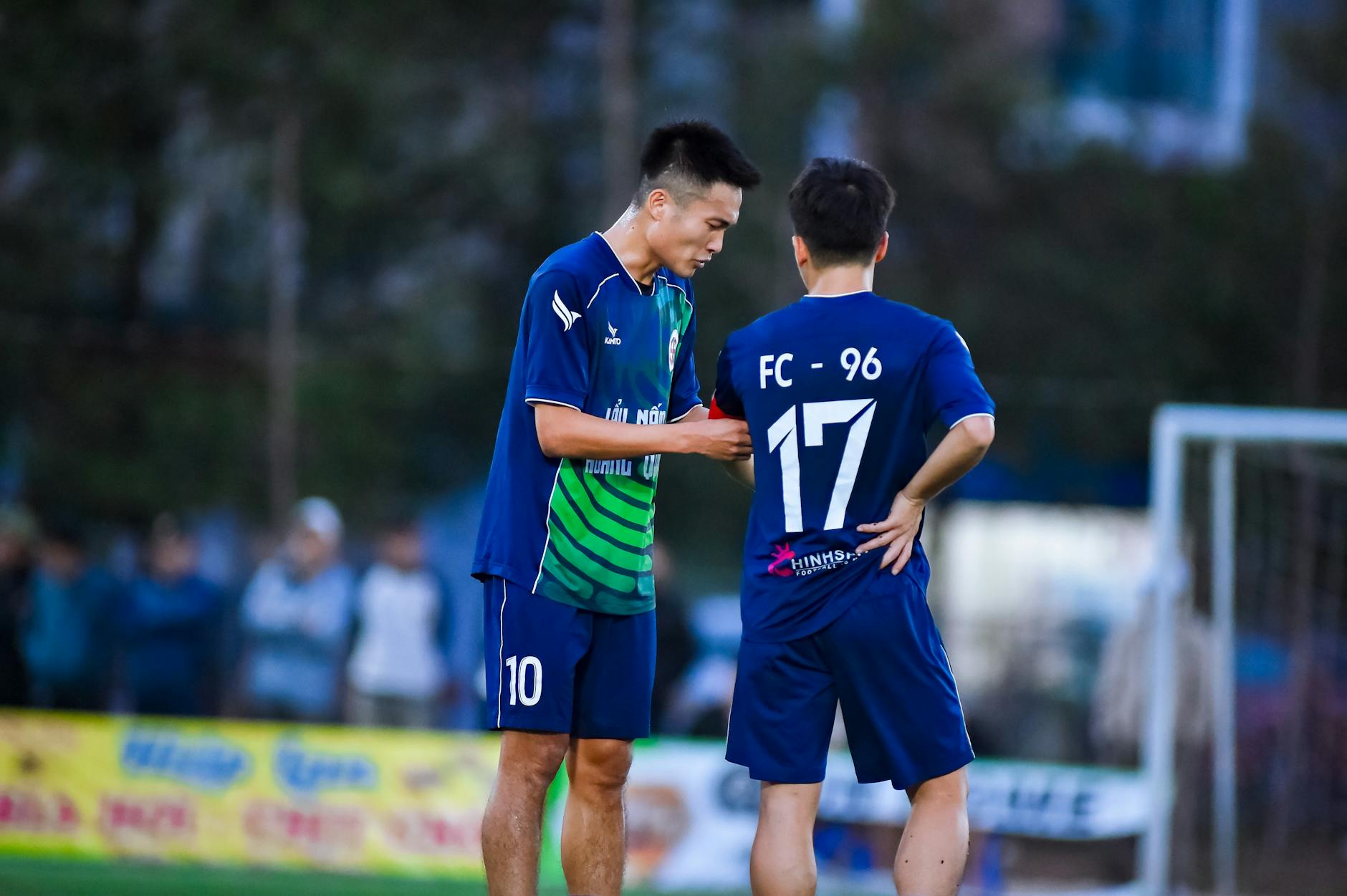 Xiaomi 17 Ultra Vs Google