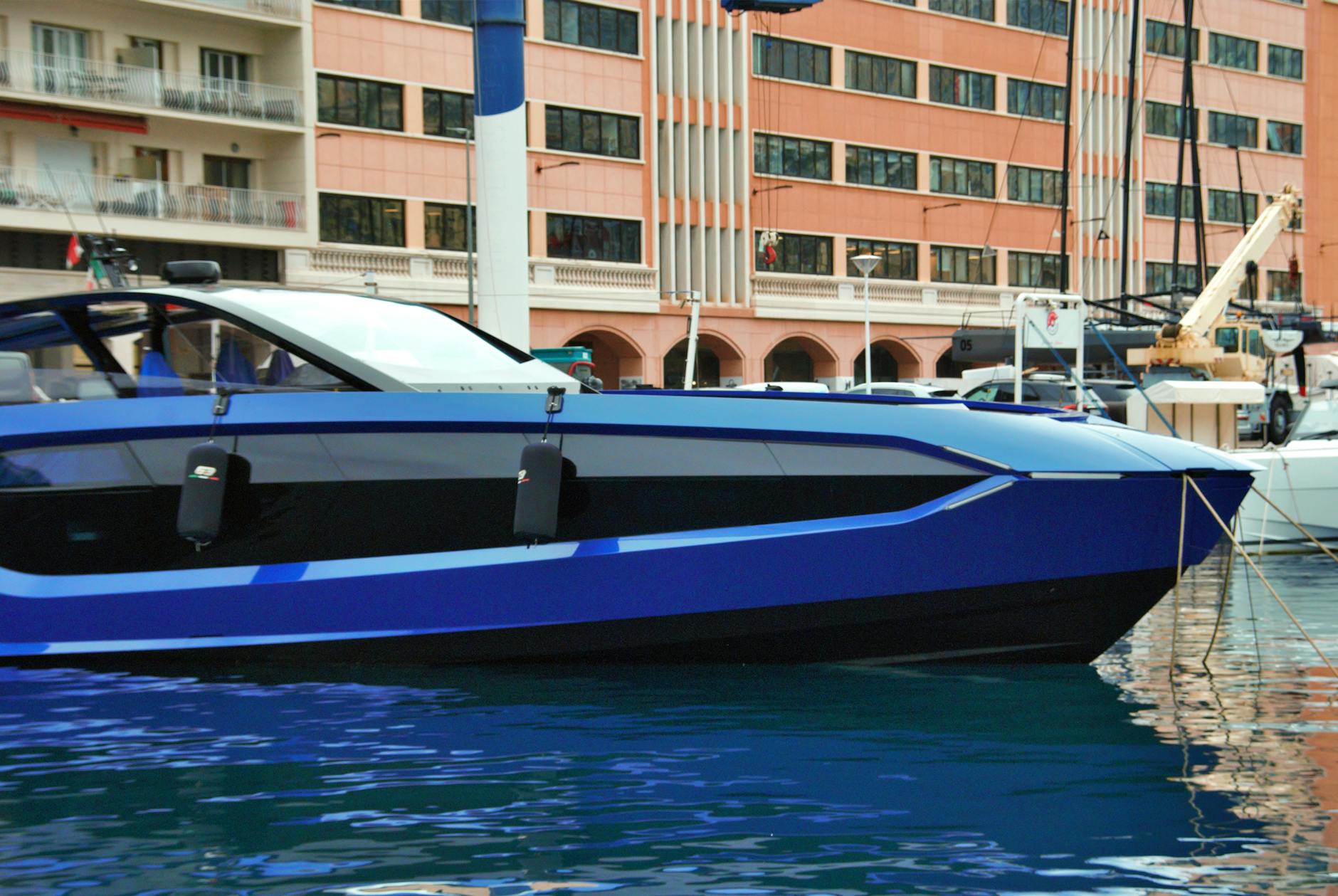 Monaco Soleil Paillettes Et Commerce