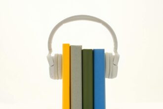 Listening Audiobooks Improve Learning