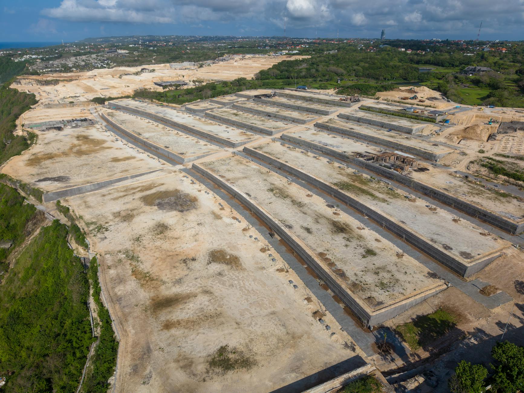 Oracle Coupe Dans Effectifs Mais