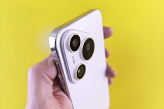 Google Pixel 10 Tombe 679