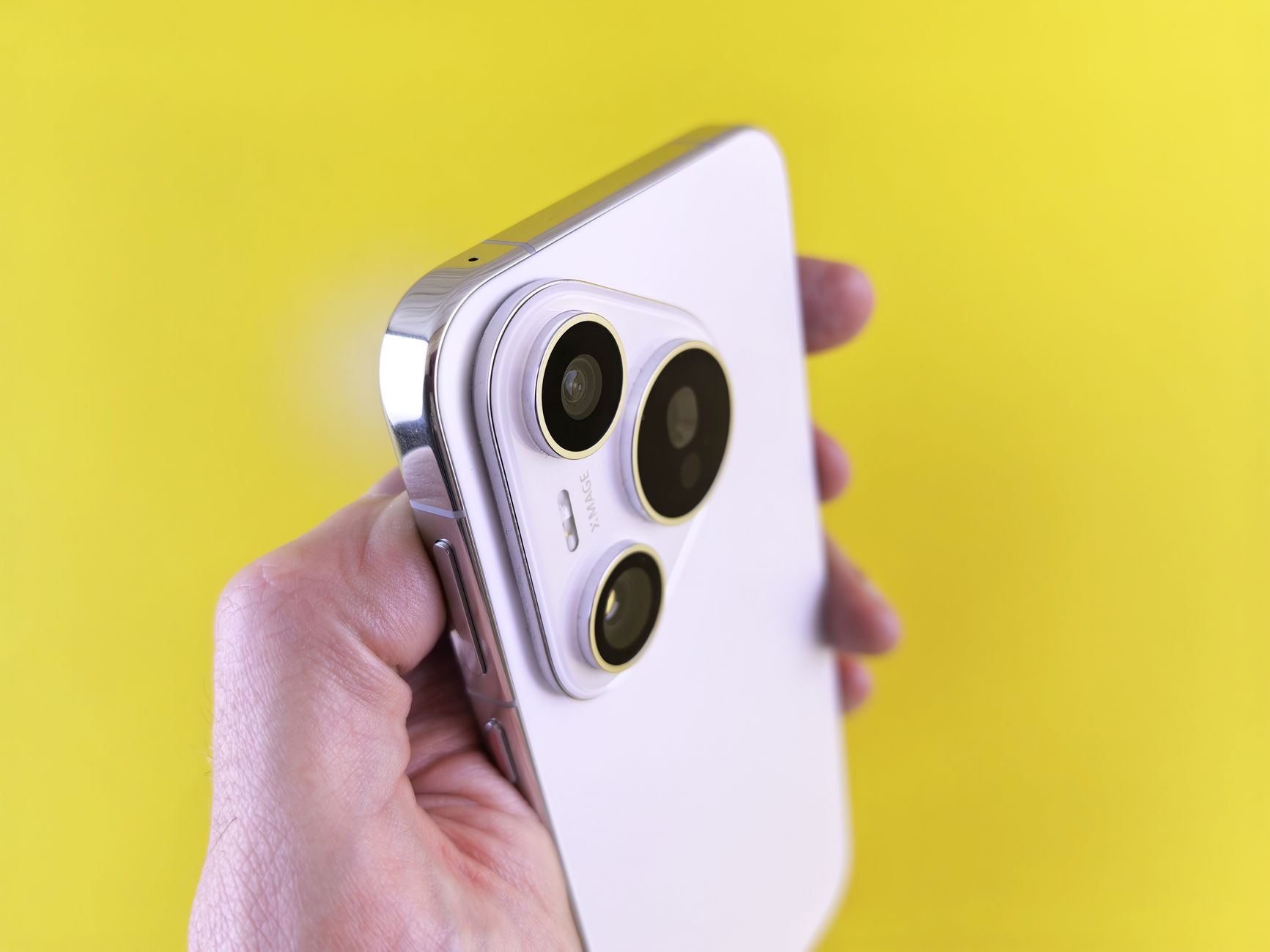 Google Pixel 10 Tombe 679